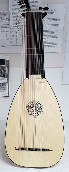 13 Chörig - J.C. Hoffmann 1730 - Modell 3