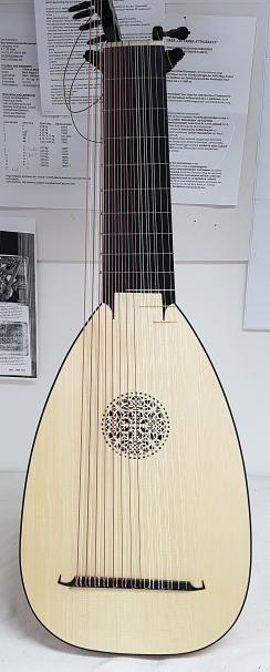 13 Chörig - J.C. Hoffmann 1730 - Modell 3